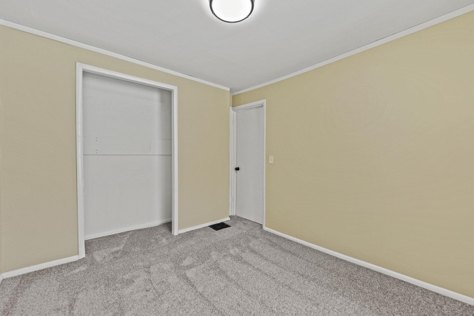 321 Ottawa, DIXON, Illinois 61021, 4 Bedrooms Bedrooms, ,1 BathroomBathrooms,House,For Sale,Ottawa,202503213