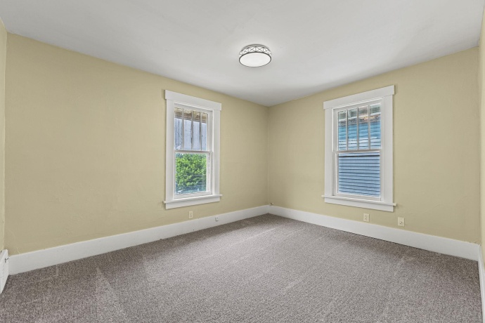 321 Ottawa, DIXON, Illinois 61021, 4 Bedrooms Bedrooms, ,1 BathroomBathrooms,House,For Sale,Ottawa,202503213