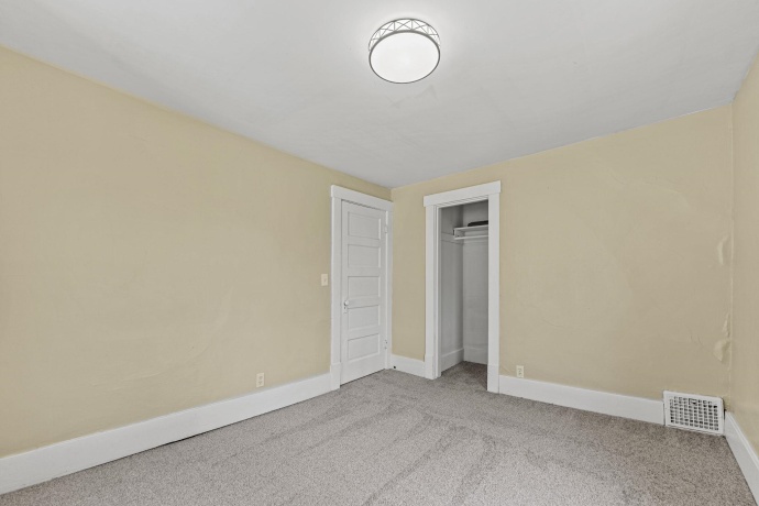 321 Ottawa, DIXON, Illinois 61021, 4 Bedrooms Bedrooms, ,1 BathroomBathrooms,House,For Sale,Ottawa,202503213