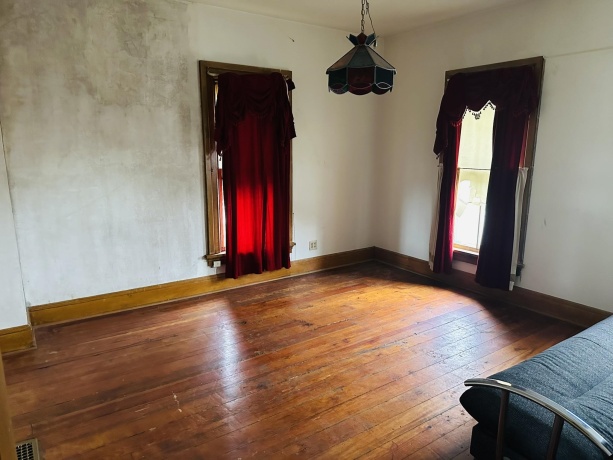 35 3rd, SAVANNA, Illinois 61074, 4 Bedrooms Bedrooms, ,2 BathroomsBathrooms,House,For Sale,3rd,202504246