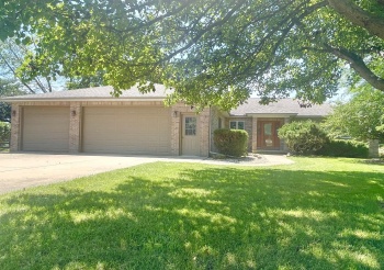 210 Mary Senica, LaSalle, Illinois 61301, 3 Bedrooms Bedrooms, ,2 BathroomsBathrooms,House,For Sale,Mary Senica,202504263