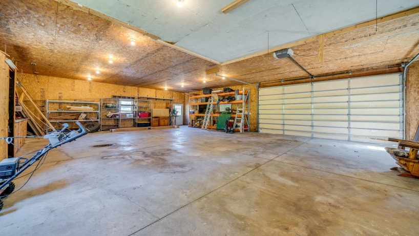 1101 Spring Creek, OREGON, Illinois 61061, 3 Bedrooms Bedrooms, ,2 BathroomsBathrooms,House,For Sale,Spring Creek,202504281