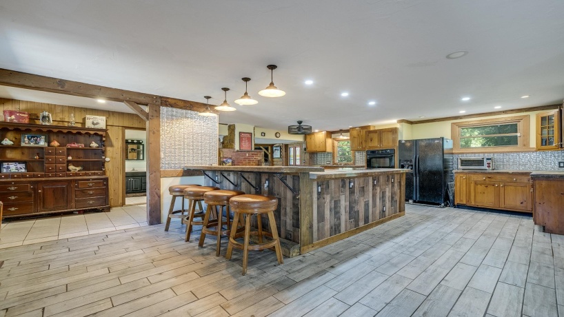 1101 Spring Creek, OREGON, Illinois 61061, 3 Bedrooms Bedrooms, ,2 BathroomsBathrooms,House,For Sale,Spring Creek,202504281