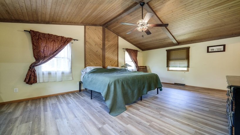 1101 Spring Creek, OREGON, Illinois 61061, 3 Bedrooms Bedrooms, ,2 BathroomsBathrooms,House,For Sale,Spring Creek,202504281