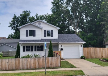 1233 4th, ROCKFORD, Illinois 61104, 3 Bedrooms Bedrooms, ,1 BathroomBathrooms,House,For Sale,4th,202504313