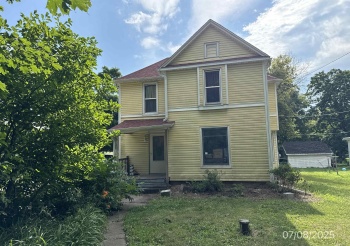 593 Henderson, FREEPORT, Illinois 61032, 3 Bedrooms Bedrooms, ,1 BathroomBathrooms,House,For Sale,Henderson,202504314