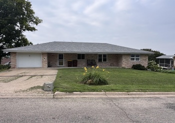 415 Columbia, STOCKTON, Illinois 61085, ,2 Units,For Sale,Columbia,202504318