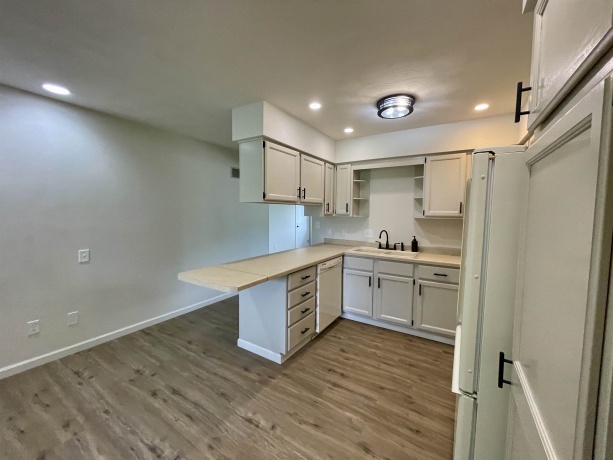 215 Hickory, LENA, Illinois 61048, 4 Bedrooms Bedrooms, ,2 BathroomsBathrooms,House,For Sale,Hickory,202504341