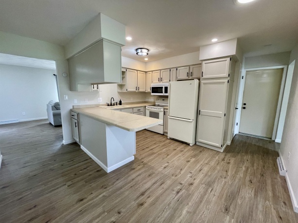 215 Hickory, LENA, Illinois 61048, 4 Bedrooms Bedrooms, ,2 BathroomsBathrooms,House,For Sale,Hickory,202504341