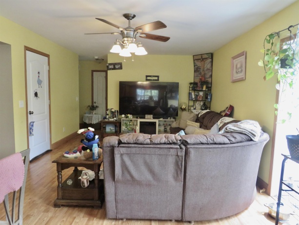 923 West Street, GALENA, Illinois 61036, 4 Bedrooms Bedrooms, ,2 BathroomsBathrooms,House,For Sale,West Street,202504348