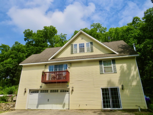 923 West Street, GALENA, Illinois 61036, 4 Bedrooms Bedrooms, ,2 BathroomsBathrooms,House,For Sale,West Street,202504348