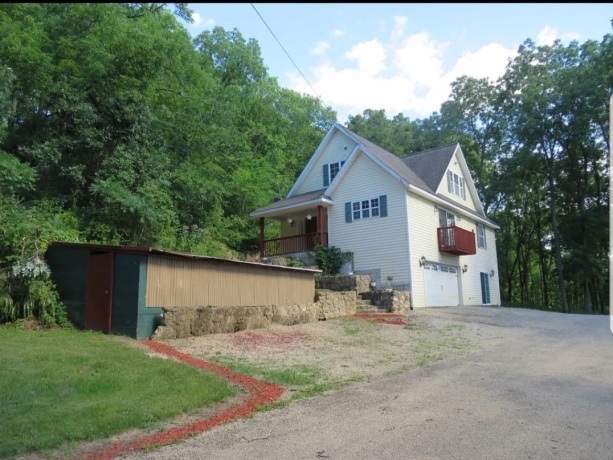 923 West Street, GALENA, Illinois 61036, 4 Bedrooms Bedrooms, ,2 BathroomsBathrooms,House,For Sale,West Street,202504348