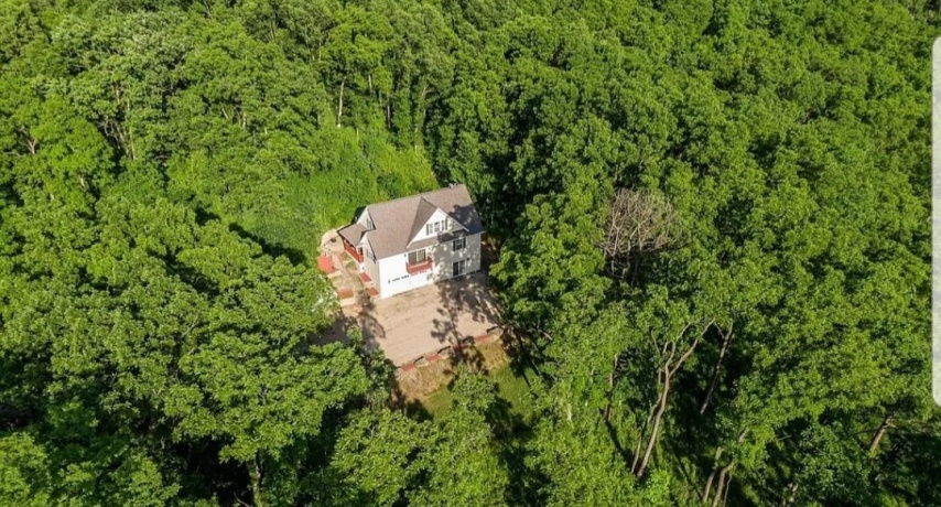 923 West Street, GALENA, Illinois 61036, 4 Bedrooms Bedrooms, ,2 BathroomsBathrooms,House,For Sale,West Street,202504348