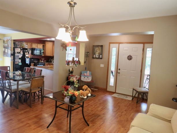 923 West Street, GALENA, Illinois 61036, 4 Bedrooms Bedrooms, ,2 BathroomsBathrooms,House,For Sale,West Street,202504348