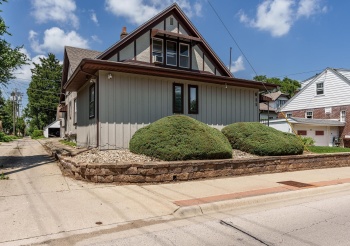 611 Auburn, ROCKFORD, Illinois 61103, 3 Bedrooms Bedrooms, ,1 BathroomBathrooms,House,For Sale,Auburn,202504351