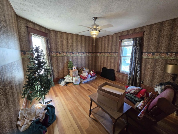 408 Mason, POLO, Illinois 61064, 3 Bedrooms Bedrooms, ,1 BathroomBathrooms,House,For Sale,Mason,202504373