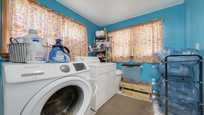 9466 Pines, POLO, Illinois 61064, 3 Bedrooms Bedrooms, ,2 BathroomsBathrooms,House,For Sale,Pines,202504399