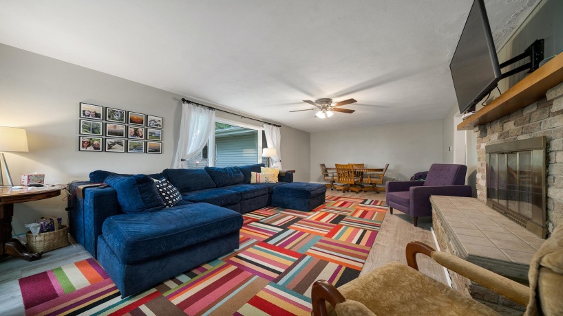 9466 Pines, POLO, Illinois 61064, 3 Bedrooms Bedrooms, ,2 BathroomsBathrooms,House,For Sale,Pines,202504399