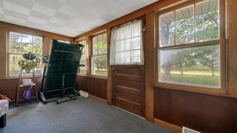 9466 Pines, POLO, Illinois 61064, 3 Bedrooms Bedrooms, ,2 BathroomsBathrooms,House,For Sale,Pines,202504399