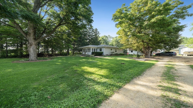 9466 Pines, POLO, Illinois 61064, 3 Bedrooms Bedrooms, ,2 BathroomsBathrooms,House,For Sale,Pines,202504399