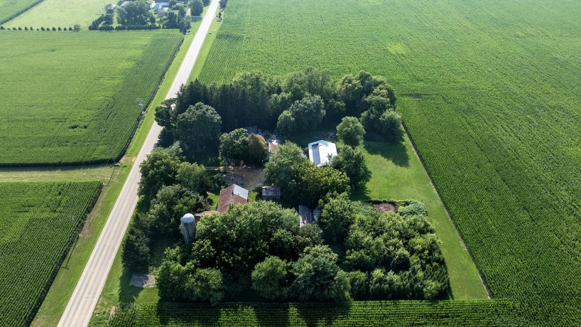 9466 Pines, POLO, Illinois 61064, 3 Bedrooms Bedrooms, ,2 BathroomsBathrooms,House,For Sale,Pines,202504399