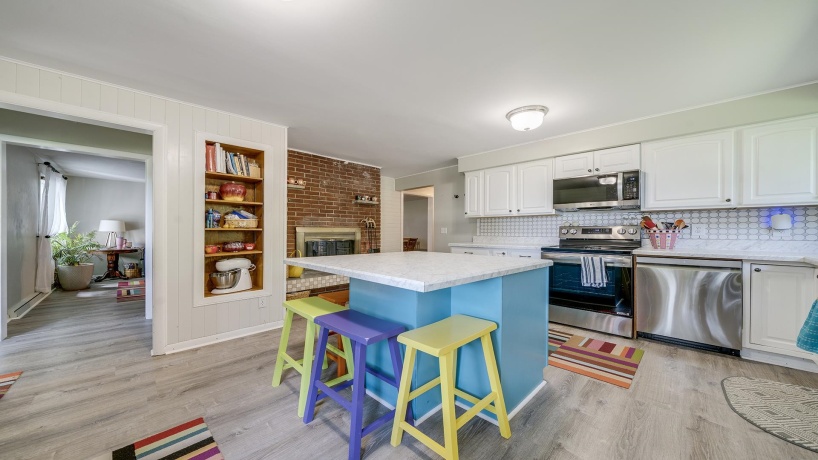 9466 Pines, POLO, Illinois 61064, 3 Bedrooms Bedrooms, ,2 BathroomsBathrooms,House,For Sale,Pines,202504399