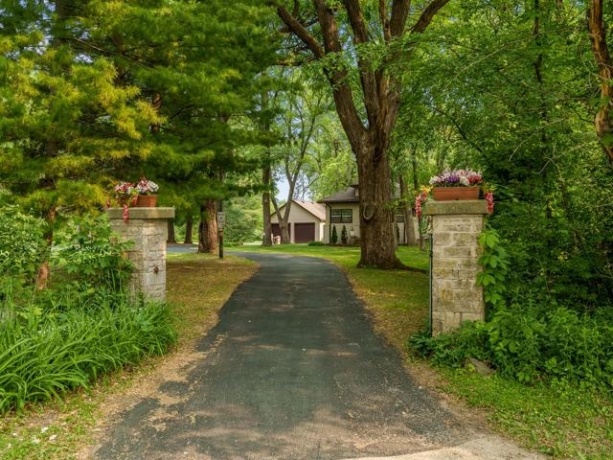 2373 Geddes, ROCKFORD, Illinois 61103, 3 Bedrooms Bedrooms, ,2 BathroomsBathrooms,House,For Sale,Geddes,202504409