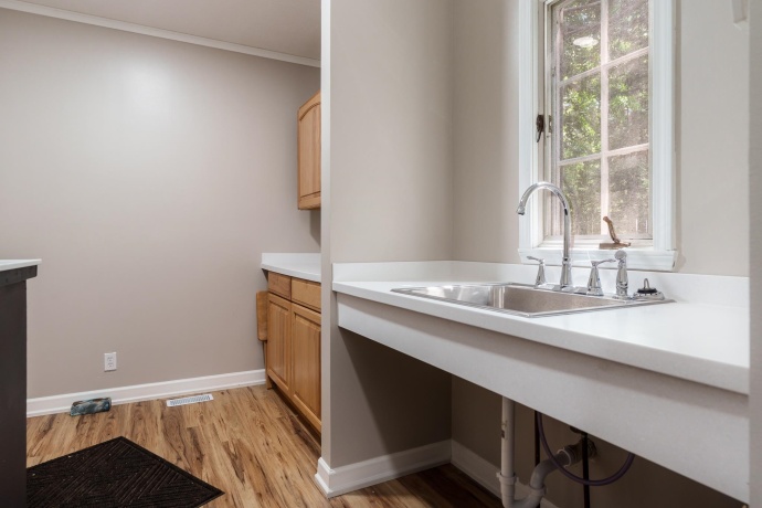 2373 Geddes, ROCKFORD, Illinois 61103, 3 Bedrooms Bedrooms, ,2 BathroomsBathrooms,House,For Sale,Geddes,202504409