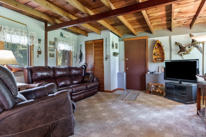 2373 Geddes, ROCKFORD, Illinois 61103, 3 Bedrooms Bedrooms, ,2 BathroomsBathrooms,House,For Sale,Geddes,202504409