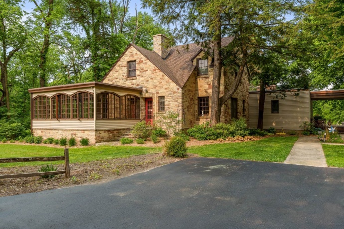 2373 Geddes, ROCKFORD, Illinois 61103, 3 Bedrooms Bedrooms, ,2 BathroomsBathrooms,House,For Sale,Geddes,202504409