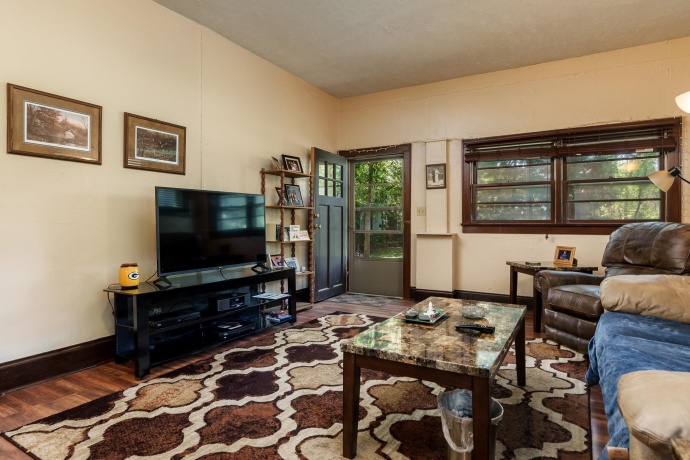 2373 Geddes, ROCKFORD, Illinois 61103, 3 Bedrooms Bedrooms, ,2 BathroomsBathrooms,House,For Sale,Geddes,202504409