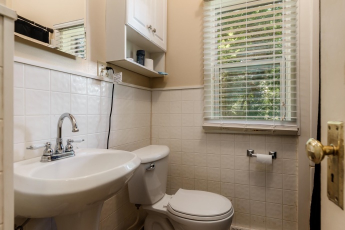 2373 Geddes, ROCKFORD, Illinois 61103, 3 Bedrooms Bedrooms, ,2 BathroomsBathrooms,House,For Sale,Geddes,202504409