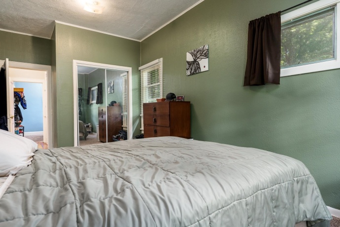 2373 Geddes, ROCKFORD, Illinois 61103, 3 Bedrooms Bedrooms, ,2 BathroomsBathrooms,House,For Sale,Geddes,202504409