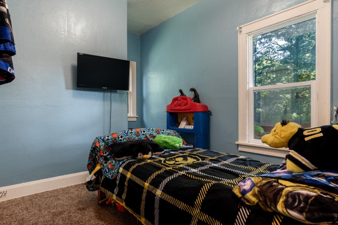 2373 Geddes, ROCKFORD, Illinois 61103, 3 Bedrooms Bedrooms, ,2 BathroomsBathrooms,House,For Sale,Geddes,202504409