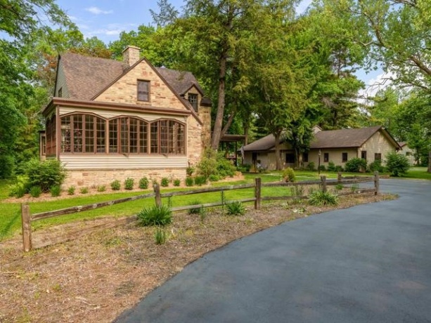 2373 Geddes, ROCKFORD, Illinois 61103, 3 Bedrooms Bedrooms, ,2 BathroomsBathrooms,House,For Sale,Geddes,202504409