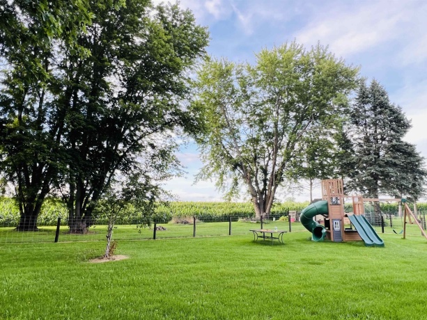 208 Garfield, PEARL CITY, Illinois 61062, 3 Bedrooms Bedrooms, ,1 BathroomBathrooms,House,For Sale,Garfield,202504423