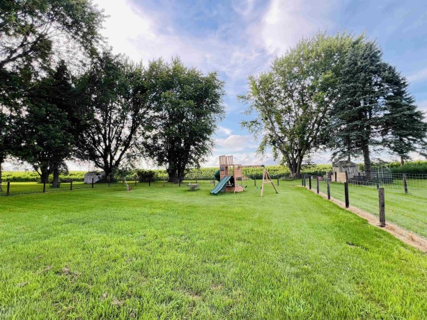 208 Garfield, PEARL CITY, Illinois 61062, 3 Bedrooms Bedrooms, ,1 BathroomBathrooms,House,For Sale,Garfield,202504423