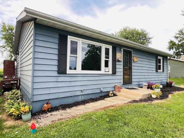 208 Garfield, PEARL CITY, Illinois 61062, 3 Bedrooms Bedrooms, ,1 BathroomBathrooms,House,For Sale,Garfield,202504423