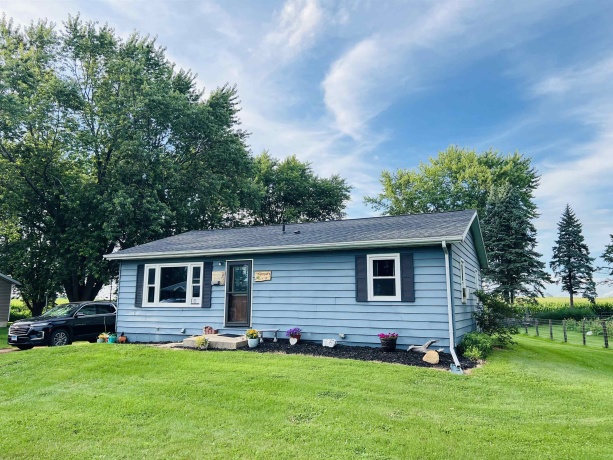 208 Garfield, PEARL CITY, Illinois 61062, 3 Bedrooms Bedrooms, ,1 BathroomBathrooms,House,For Sale,Garfield,202504423