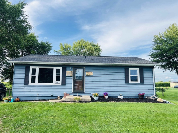 208 Garfield, PEARL CITY, Illinois 61062, 3 Bedrooms Bedrooms, ,1 BathroomBathrooms,House,For Sale,Garfield,202504423