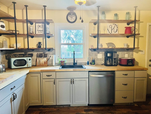 208 Garfield, PEARL CITY, Illinois 61062, 3 Bedrooms Bedrooms, ,1 BathroomBathrooms,House,For Sale,Garfield,202504423