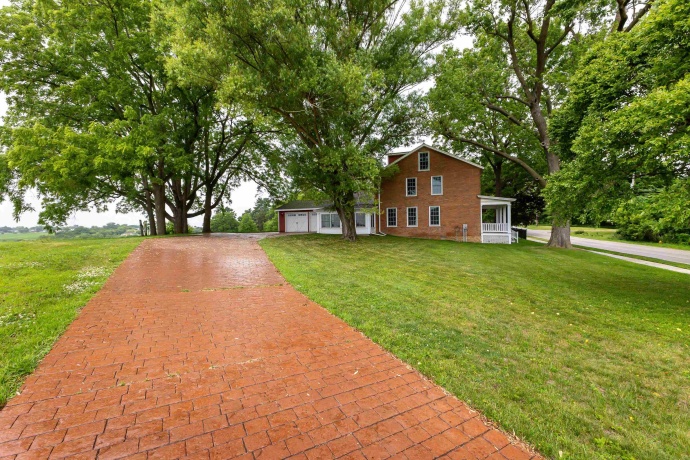 708 Gear, GALENA, Illinois 61036, 3 Bedrooms Bedrooms, ,1 BathroomBathrooms,House,For Sale,Gear,202504471