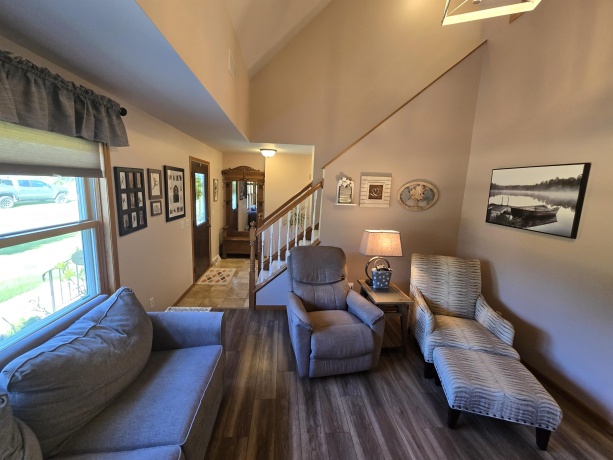 11A24 Bunker, APPLE RIVER, Illinois 61001, 4 Bedrooms Bedrooms, ,3 BathroomsBathrooms,House,For Sale,Bunker,202504478