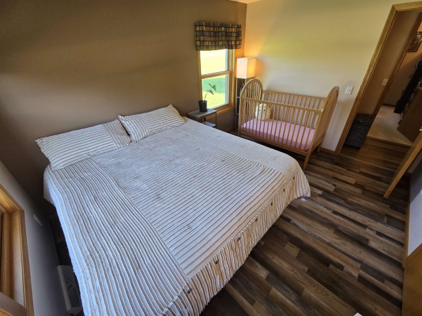 11A24 Bunker, APPLE RIVER, Illinois 61001, 4 Bedrooms Bedrooms, ,3 BathroomsBathrooms,House,For Sale,Bunker,202504478