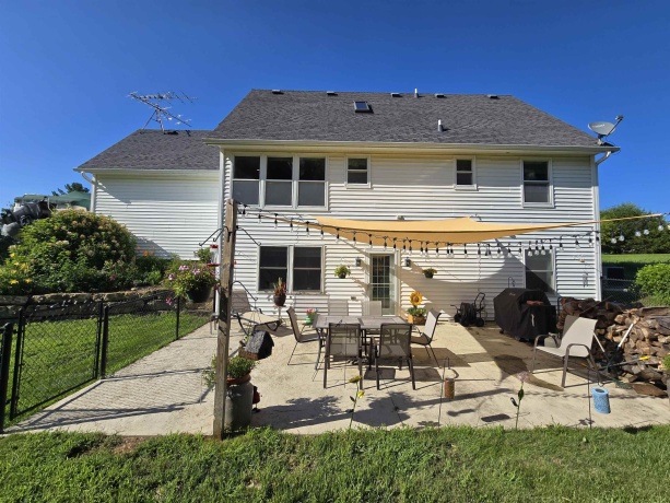 11A24 Bunker, APPLE RIVER, Illinois 61001, 4 Bedrooms Bedrooms, ,3 BathroomsBathrooms,House,For Sale,Bunker,202504478