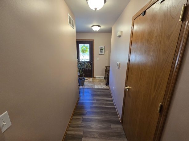 11A24 Bunker, APPLE RIVER, Illinois 61001, 4 Bedrooms Bedrooms, ,3 BathroomsBathrooms,House,For Sale,Bunker,202504478