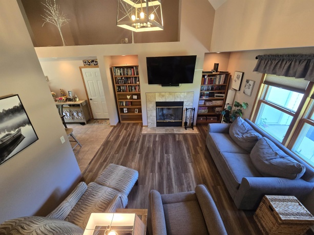 11A24 Bunker, APPLE RIVER, Illinois 61001, 4 Bedrooms Bedrooms, ,3 BathroomsBathrooms,House,For Sale,Bunker,202504478