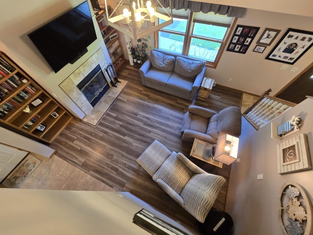 11A24 Bunker, APPLE RIVER, Illinois 61001, 4 Bedrooms Bedrooms, ,3 BathroomsBathrooms,House,For Sale,Bunker,202504478