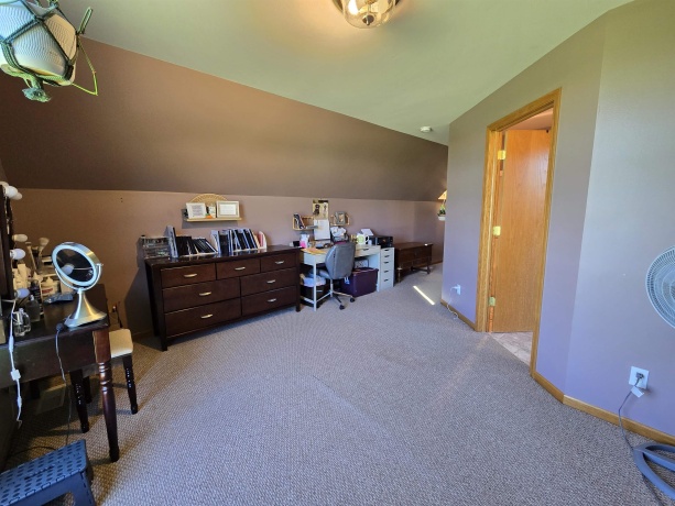 11A24 Bunker, APPLE RIVER, Illinois 61001, 4 Bedrooms Bedrooms, ,3 BathroomsBathrooms,House,For Sale,Bunker,202504478