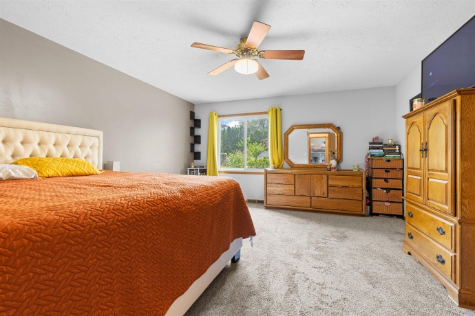 706 Pin Oak, ROCKTON, Illinois 61072, 3 Bedrooms Bedrooms, ,2 BathroomsBathrooms,House,For Sale,Pin Oak,202504501